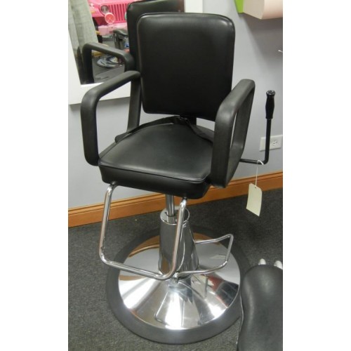CLEARANCE Reclining Children's Hair Styling Chair Incredible For Kids Dentistry