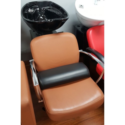 https://www.americanbeautyequipment.com/image/cache/catalog/product/0044527_g89-3-inch-thick-shampoo-booster-cushion-for-shampoo-chairs-and-backwashes-from-italica-500x500.jpeg