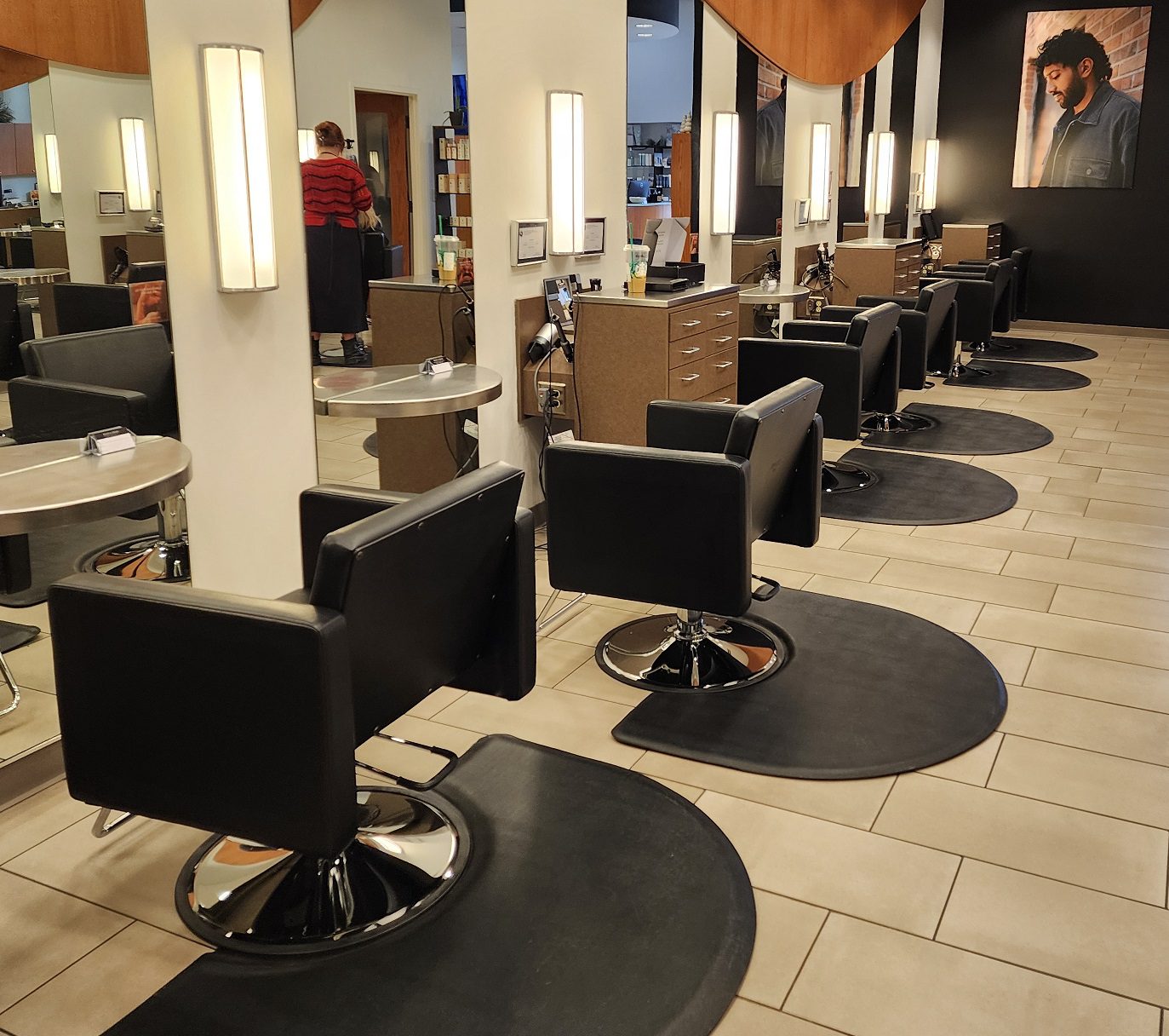 9106 Wide Sofa Style Salon Chair (Gaps In Chair Lets Hair Fall) - Image 7