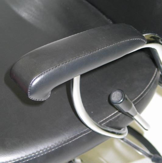 31206 PADS Set of Armrests Black For 31206 Reclining Styling Chair In Stock Item