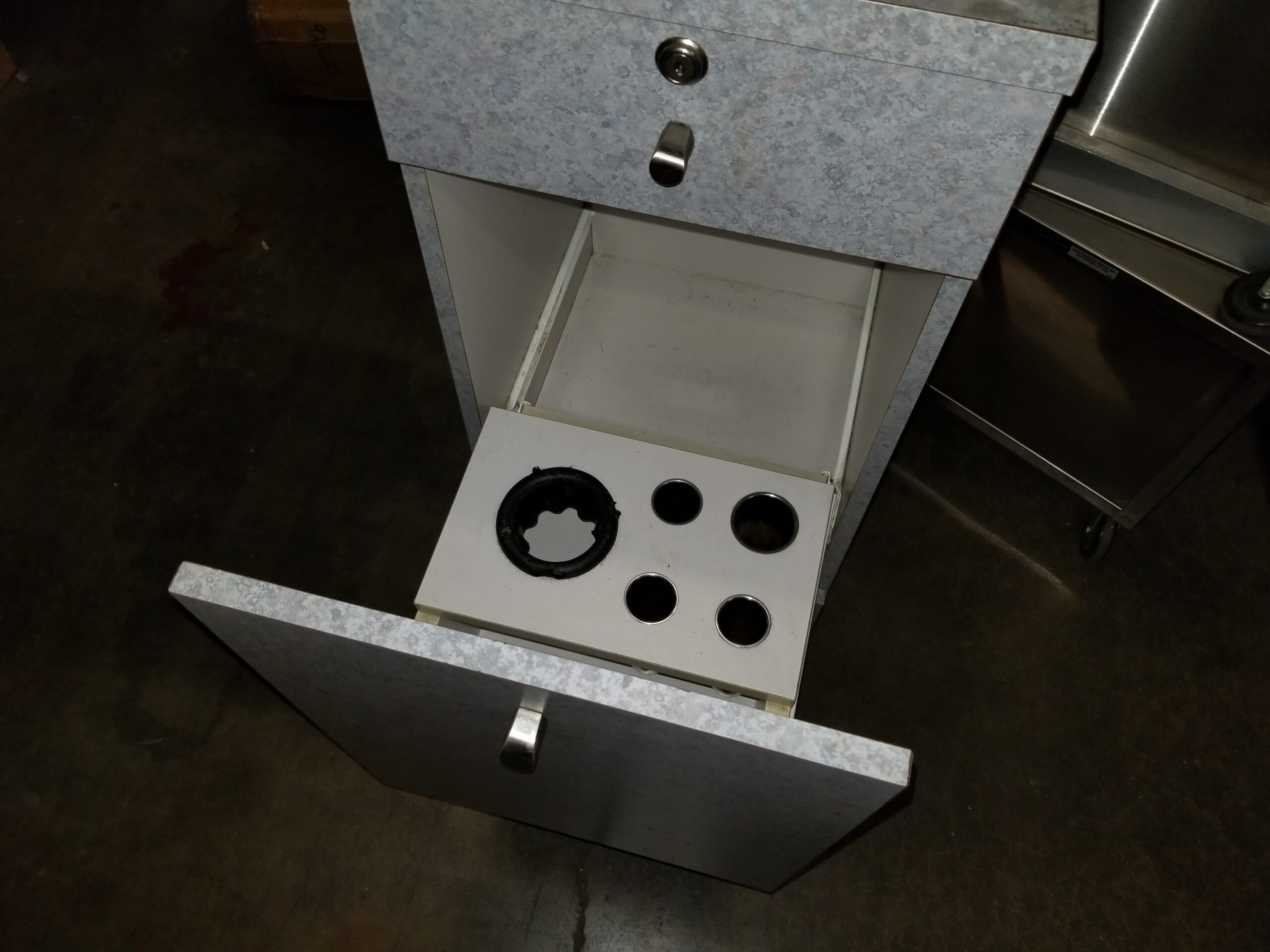 Takara Belmont Used Hair Styling Stations Used Great Condition - Image 2