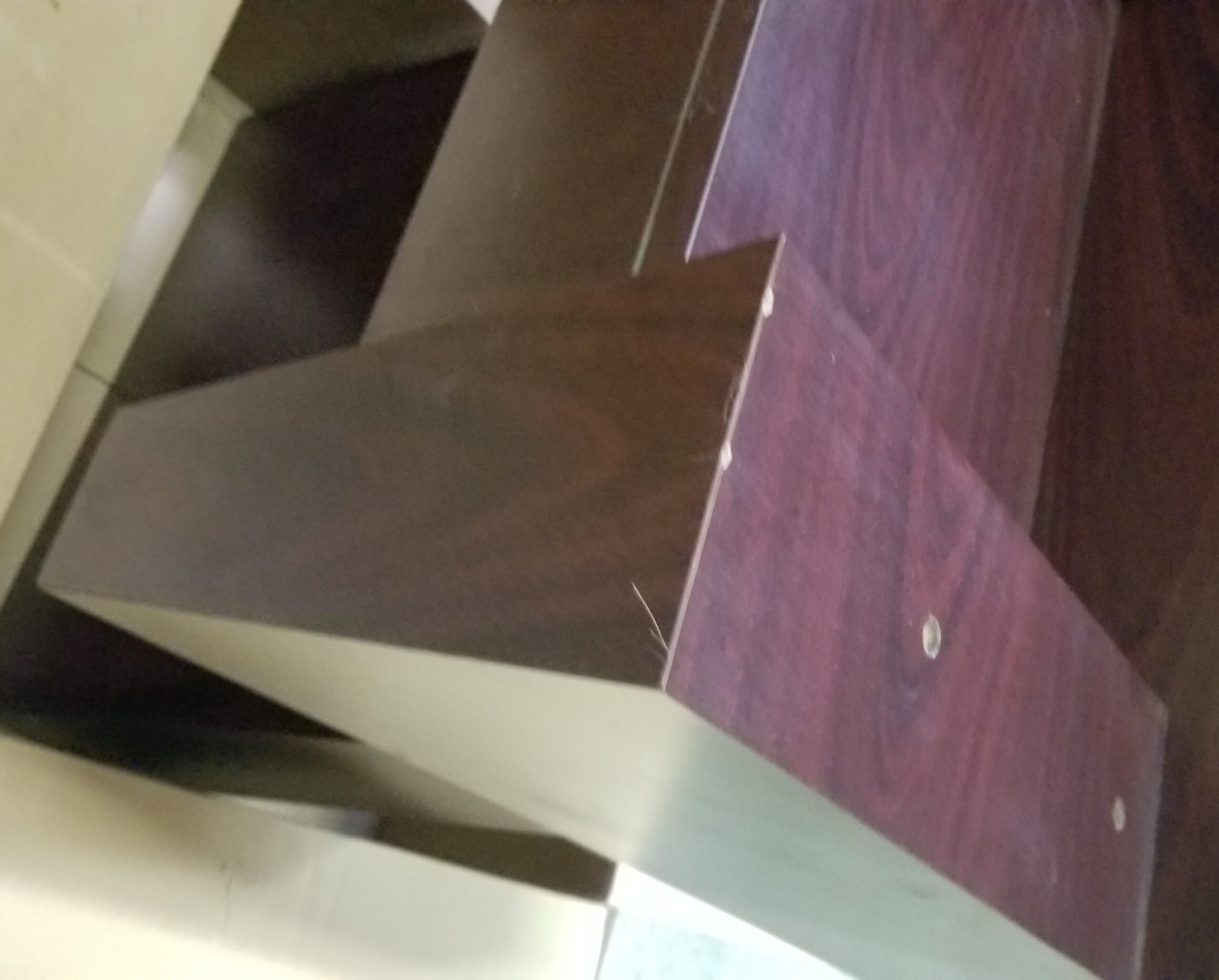 CLEARANCE Showroom Brandi Styling Island From Belvedere Includes Mirrors and Glass Shelves - Image 2