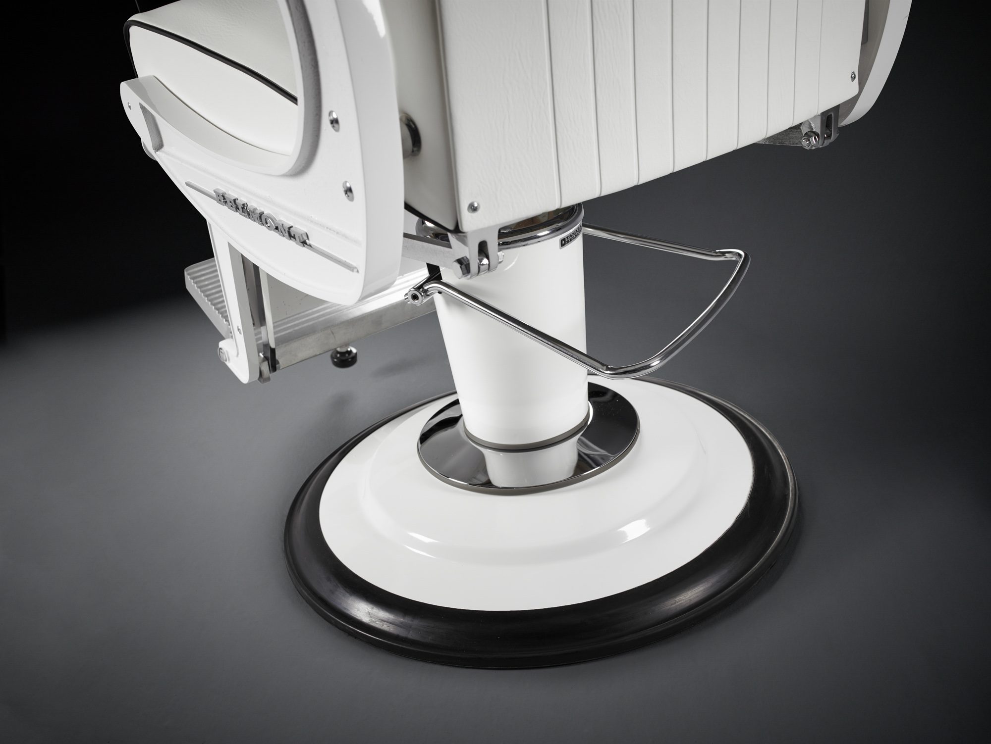 BB225 Elite White Elegance Barber Chair - Image 6