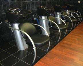 2805C Shampoo Unit Vacuum Breaker Included - Image 3