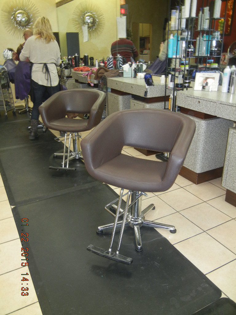 6658 Sofa Style Salon Chair (Used On A TV Show) - Image 4