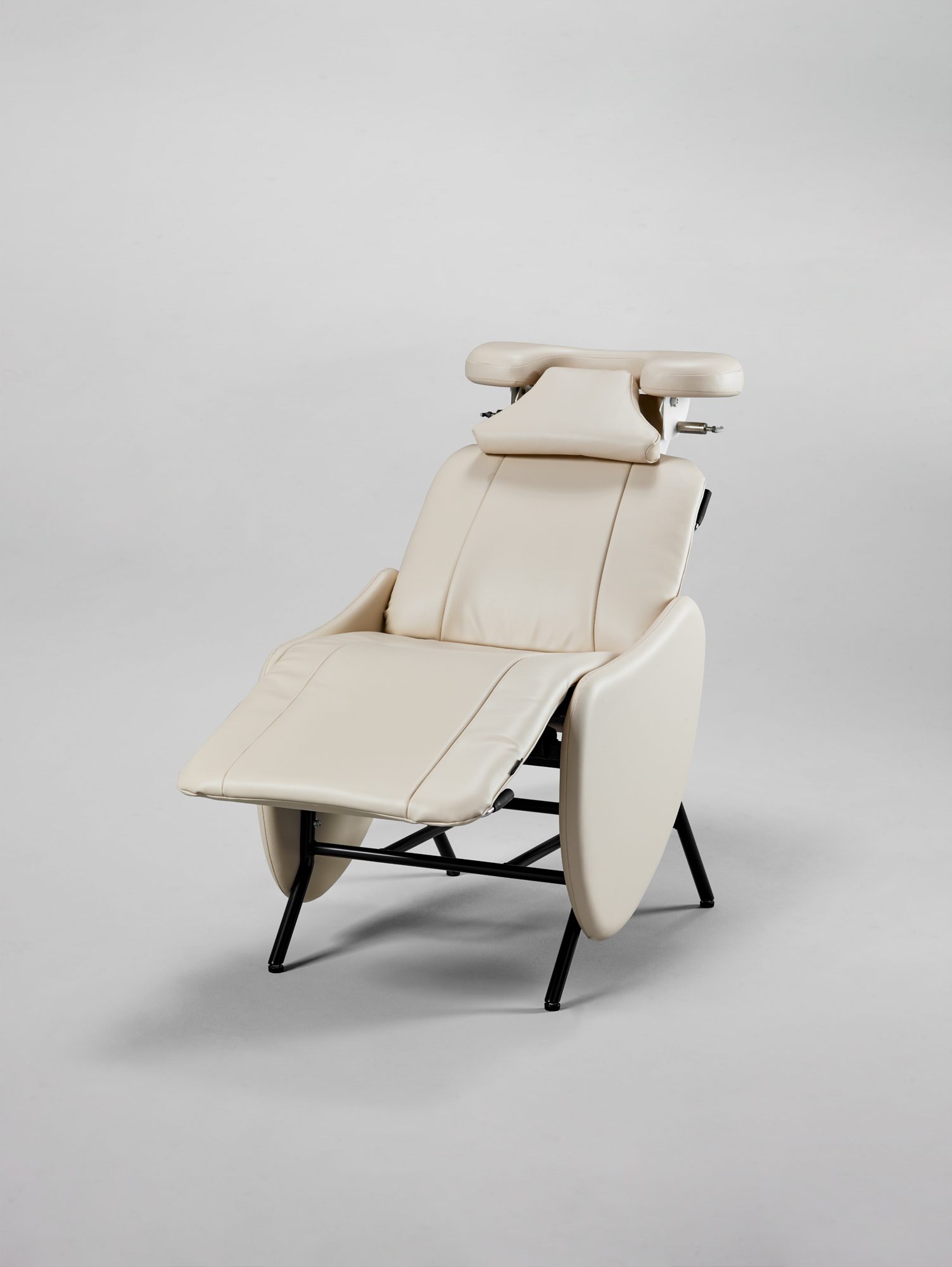 Takara Belmont RICHE Eye Lash Application Chair - Image 12