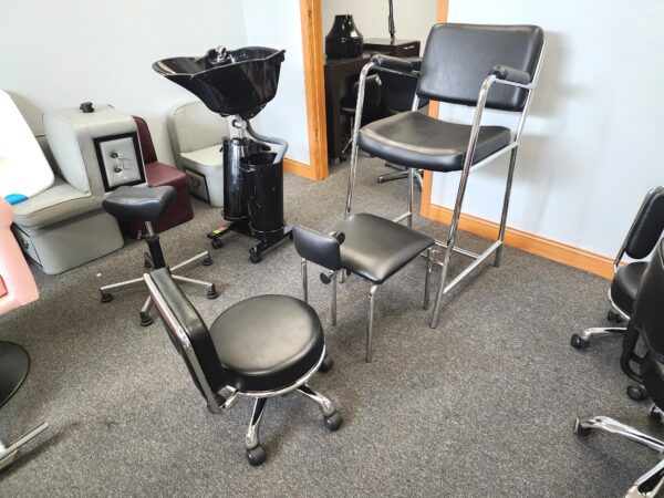 Global Canada Brand Pedicure Chair With Footrest