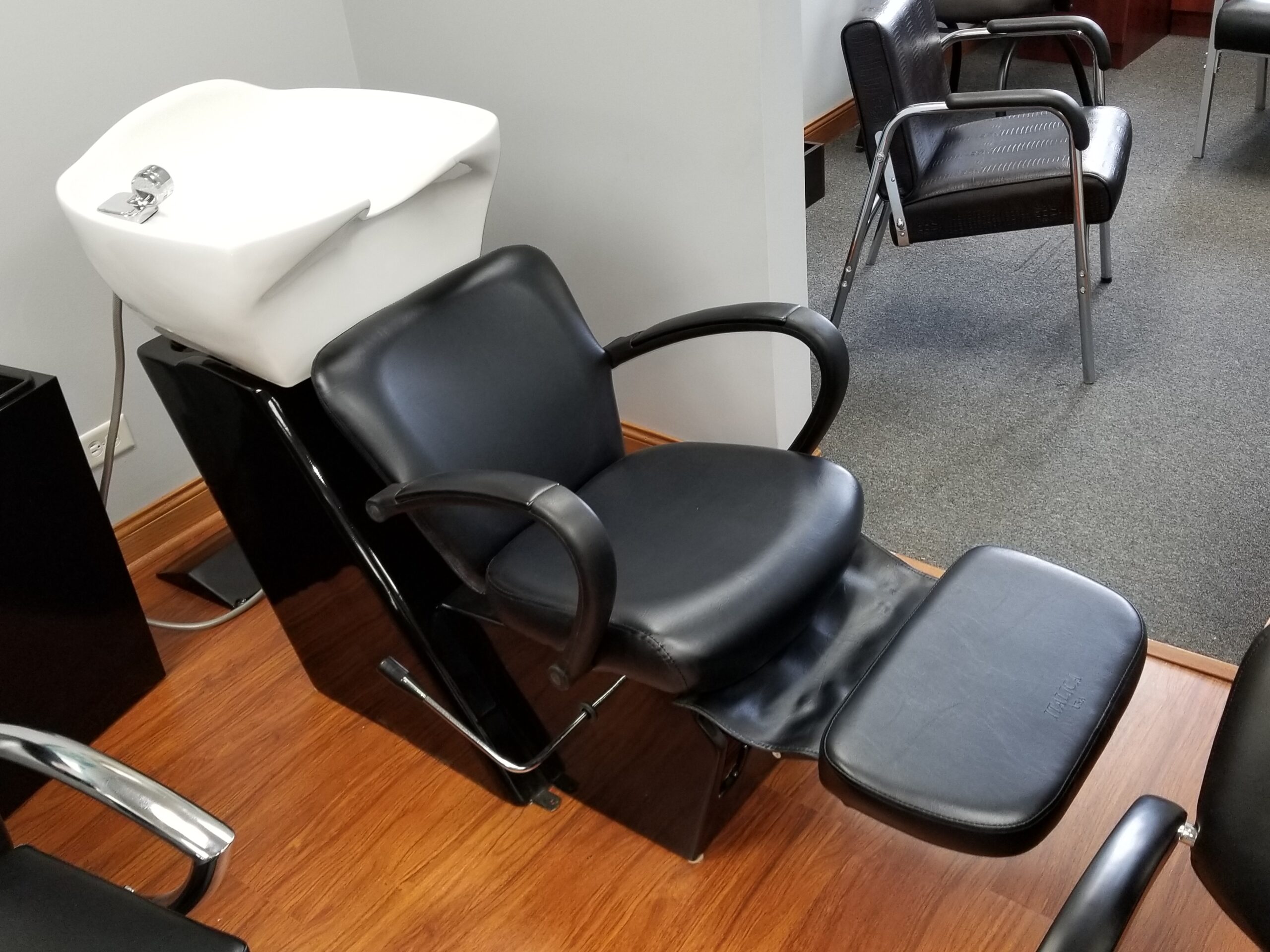 6266PS Morpheus Shampoo Unit Lever Control Footrest - Image 7