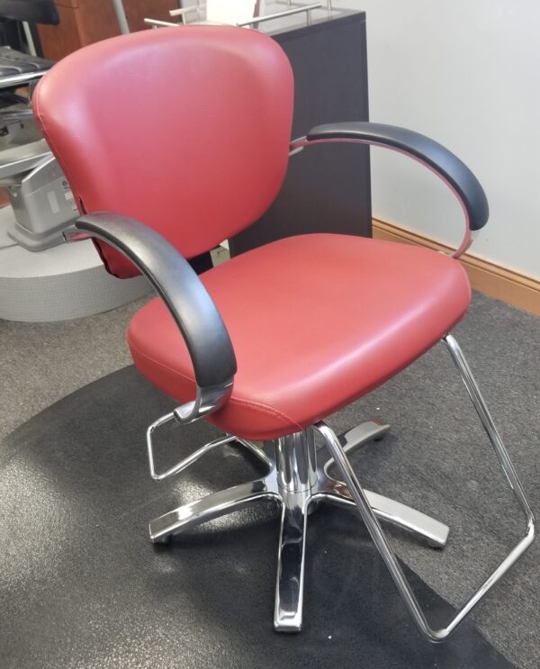 Showroom Model Takara Libra Styling Chair With Low Japanese Star Base