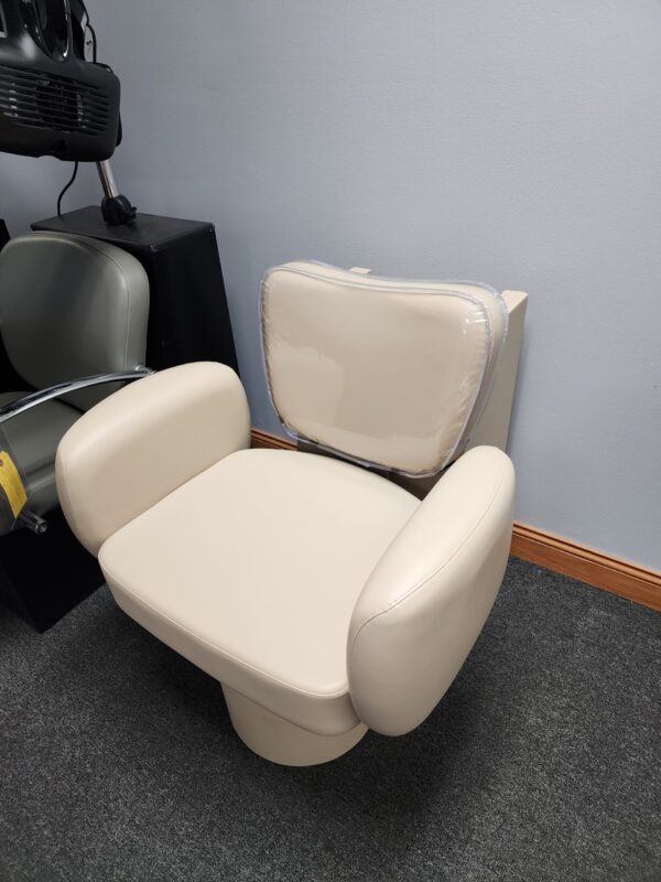 Takara Belmont EXTRA Wide Hair Dryer Chair Showroom Model