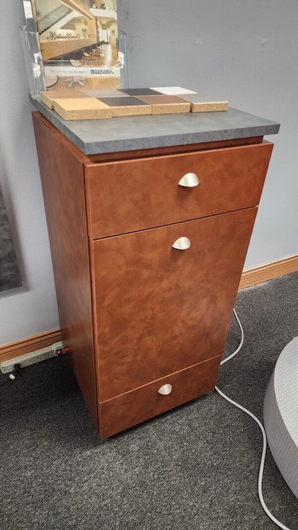 Showroom Model Portable Styling Station Takara Belmont