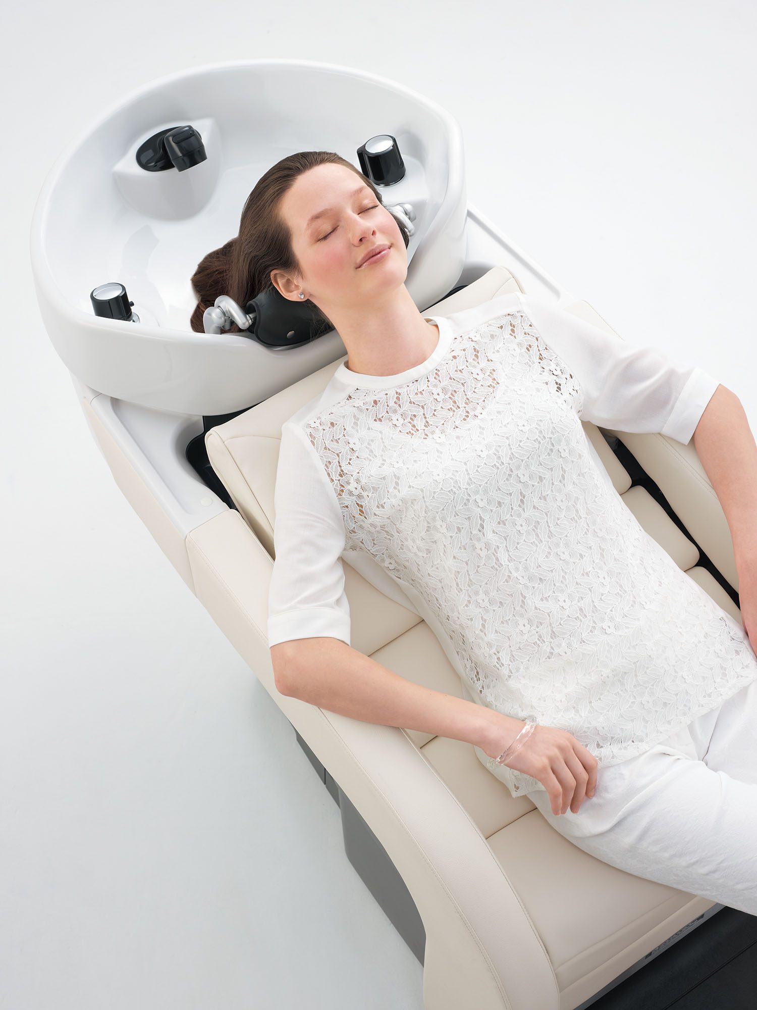 Yume IXI Lay Down Shampoo Backwash - Image 3